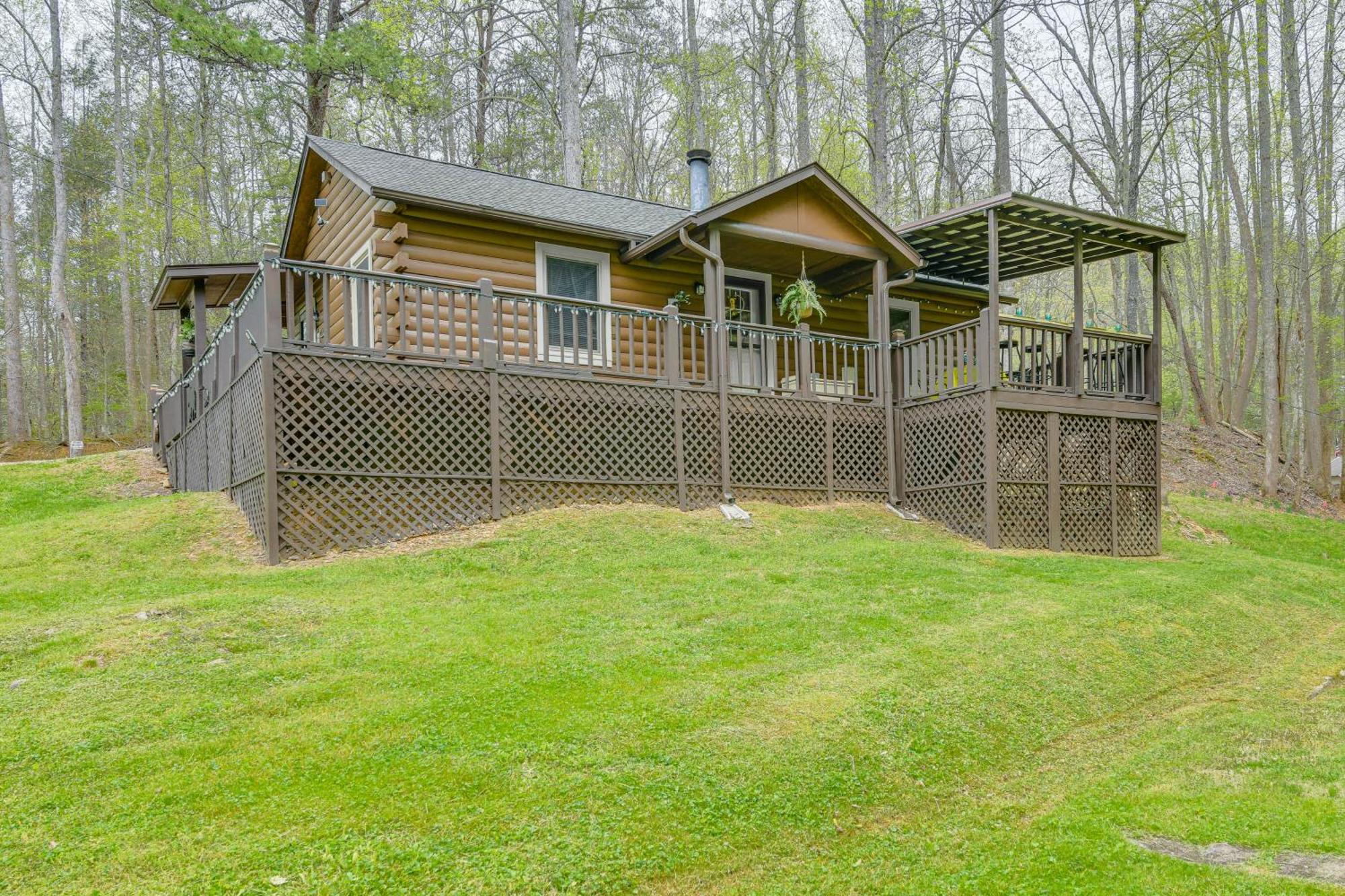 Smoky Mountain Cozy Cove Cabin Deck And Fire Pit! Cosby Экстерьер фото